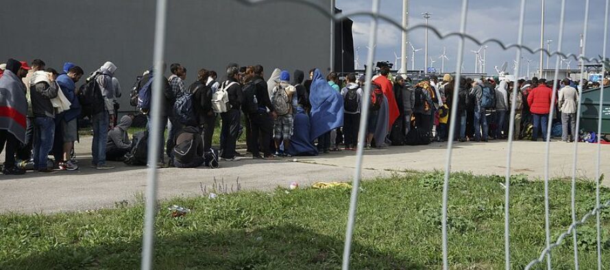 Se questo è un migrante. La nuova politica tedesca, tra i container-lager
