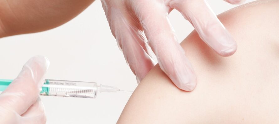 Vaccini, autocertificazione prorogata a marzo 2019