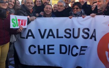 Dal PD alla Lega, a Torino in piazza la “grande coalizione” Pro Tav