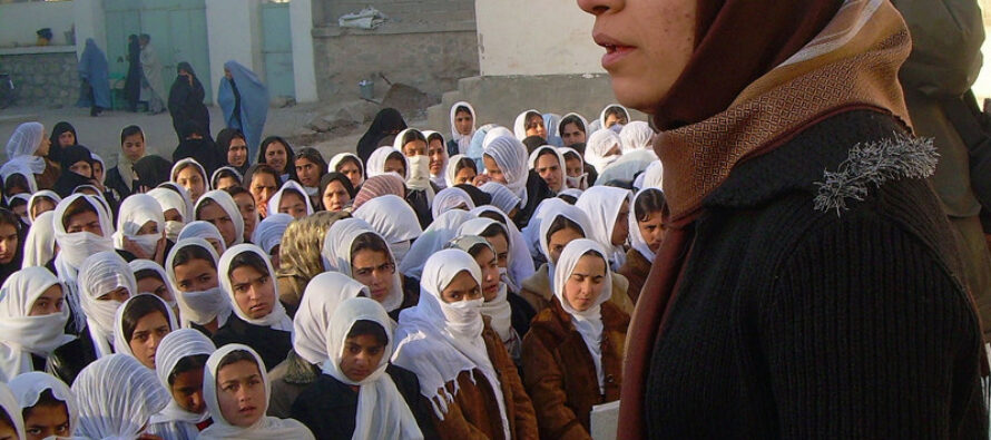 La resistenza delle donne in Afghanistan. Intervista a Malalai Joya