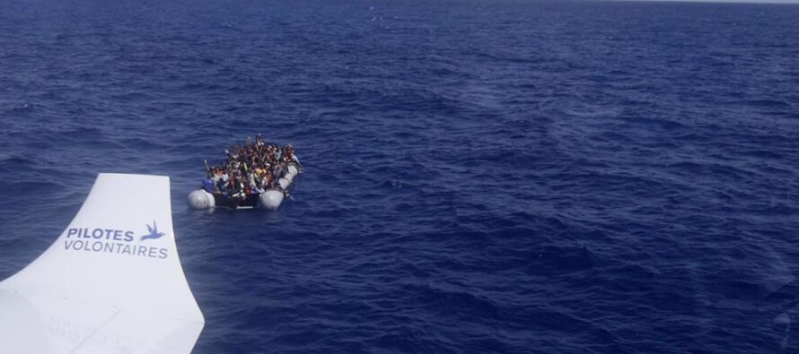 Migranti. La nave di Sea Watch riprende il mare e salva 65 naufraghi