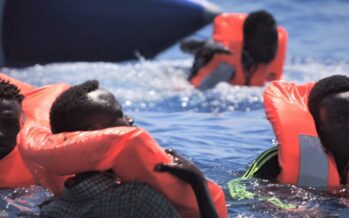 Migranti. Più di 500 salvati dalle ONG bloccati al largo