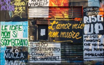 A Bologna le ruspe demoliscono il centro sociale Xm24 con gioia di Salvini