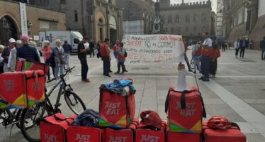 Bologna, quinto giorno di sciopero dei riders