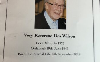 Muore Padre Des a Belfast, il prete del popolo