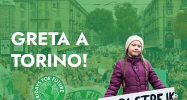 Greta con 5000 in piazza a Torino: «Non c’è alternativa, dobbiamo lottare»
