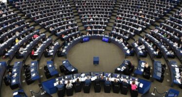 Parlamento europeo vota contro Polonia e Ungheria per giustizia e diritti