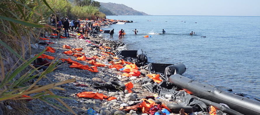 Respingimenti. Dal governo greco minacce al soccorritore di migranti
