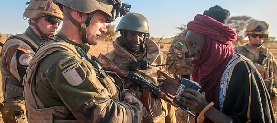 Strage in Niger: morti 100 civili, in Mali uccisi altri 2 soldati francesi