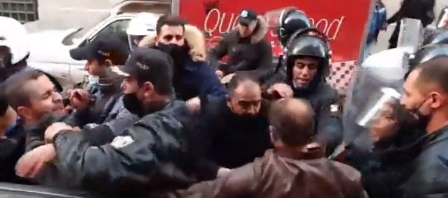 Tunisia, proteste contro il rimpasto di governo: 1200 arresti e una vittima