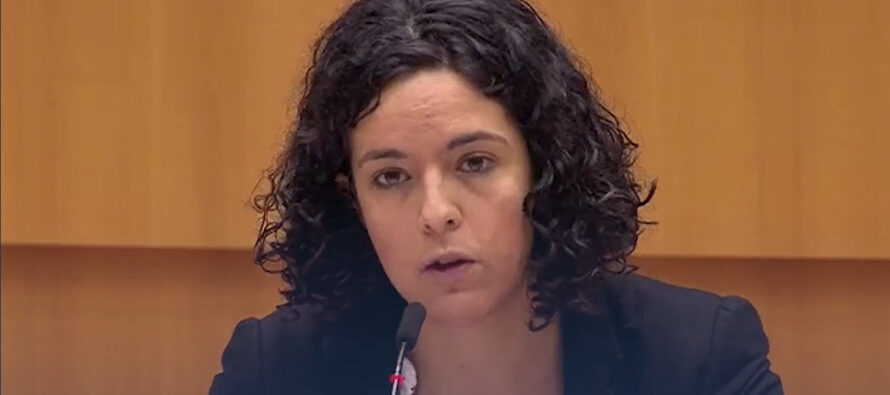 Manon Aubry: «La Commissione si è piegata alle aziende farmaceutiche»