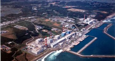 Fukushima. L’annuncio-shock di Tokyo: versamento in mare dell’acqua contaminata