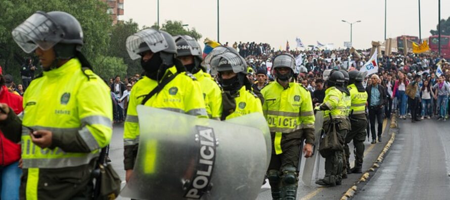 Colombia. Abusi e repressione poliziesca contro manifestanti, colpita anche l’Onu