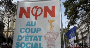 Francia. Fallito l’incontro Borne-sindacati, la lotta continua