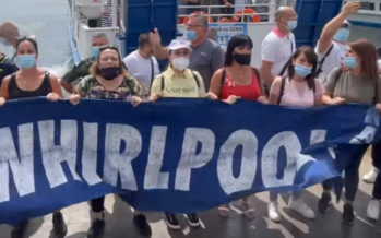 Vertenza Whirlpool Napoli, lavoratori bloccano l’autostrada contro i licenziamenti