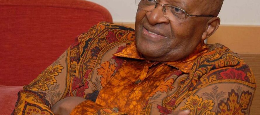 Addio a Desmond Tutu, il Sudafrica e il mondo dei diritti umani in lutto
