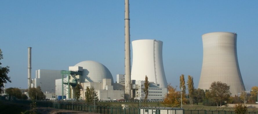 La Germania abbandona il nucleare e chiude le prime tre centrali