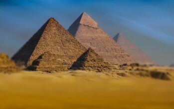 Egitto. Sgomberi sotto le Piramidi di Giza, denunciato il governo