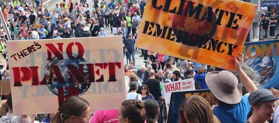 Gli ecologisti: «Liberarci dal gas in 10 mosse. Anacronistiche le misure del governo»