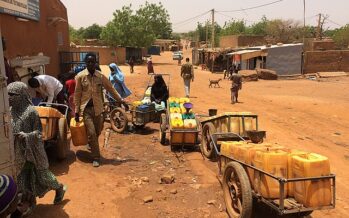 Niger. Niamey, i truffatori di sogni e la sofferenza dei poveri