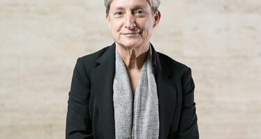 Judith Butler: «Per porre fine alla violenza in Medio Oriente serve una democrazia radicale»