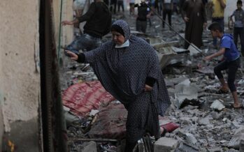 Da Gaza sotto le bombe arriva un appello: “Fermate questo genocidio”