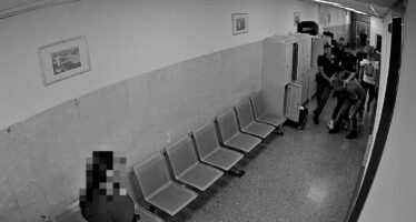 Milano. Botte in questura a un ventenne tunisino, otto agenti indagati
